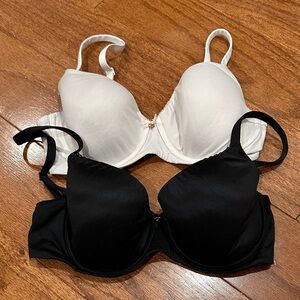 Body by Victoria bra lined demi demi double bundle